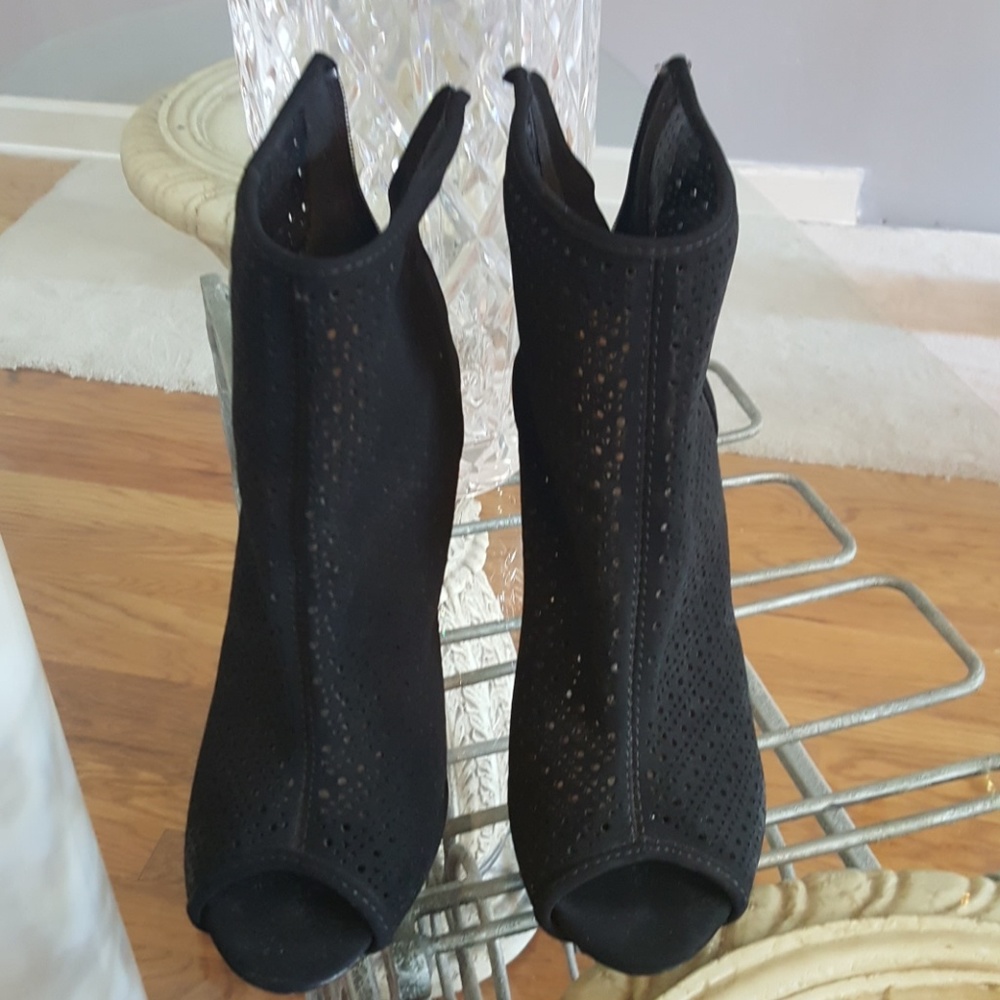 Open toe shoe boot